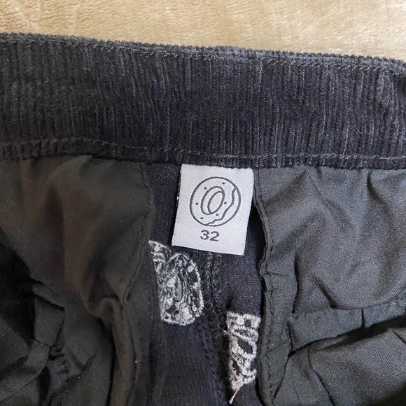 Black corduroy OF pants size 32. barely worn in great condition. - Picture 3 of 3